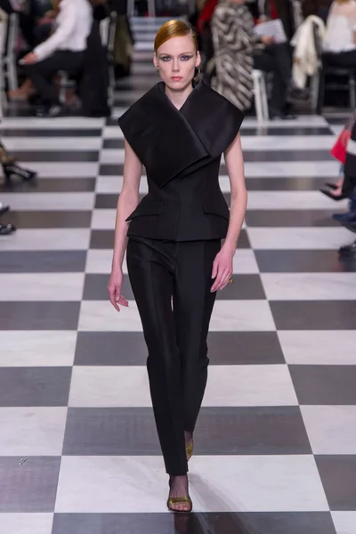 Look 67